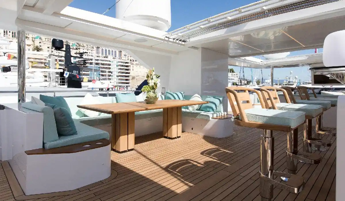 Majesty - 140 - Luxury Yacht Rentals Near me - Used Luxury Yachts Near me - Exclusive Concierge Club.webp